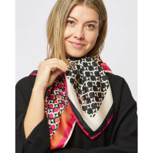 Foulard, Oliver