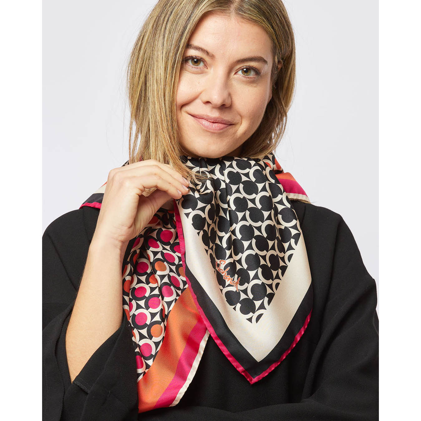 Foulard, Oliver